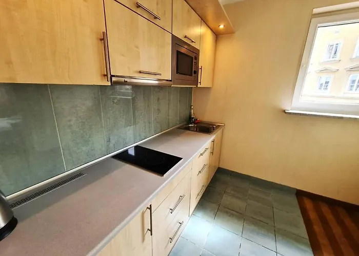 Fantastic Waw - Z6 Room - 502B